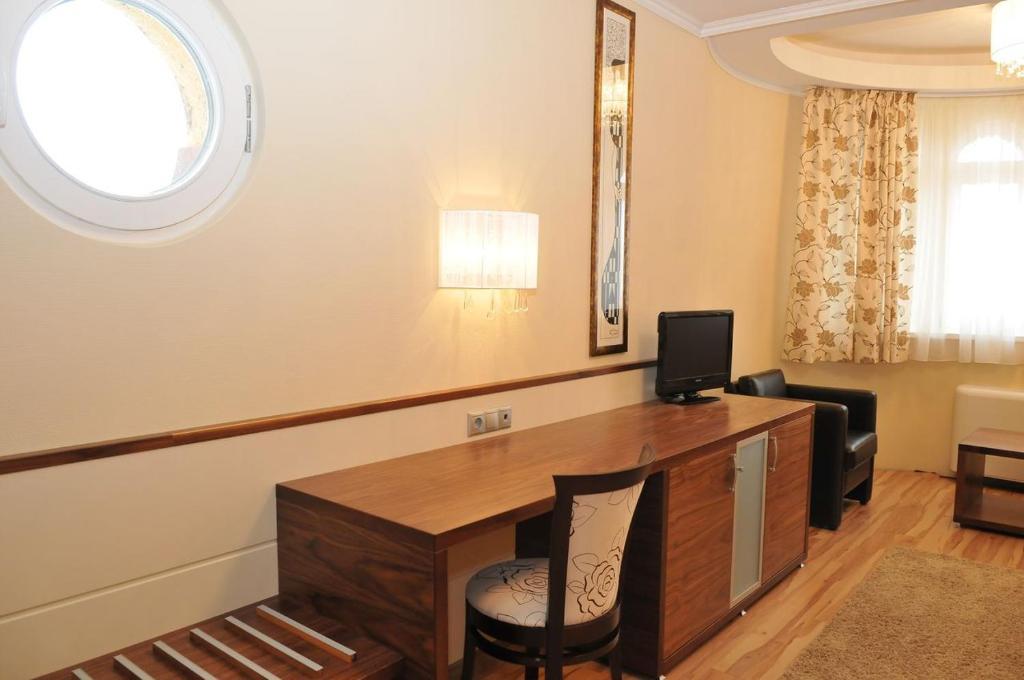 Mizse Motel Lajosmizse Room photo